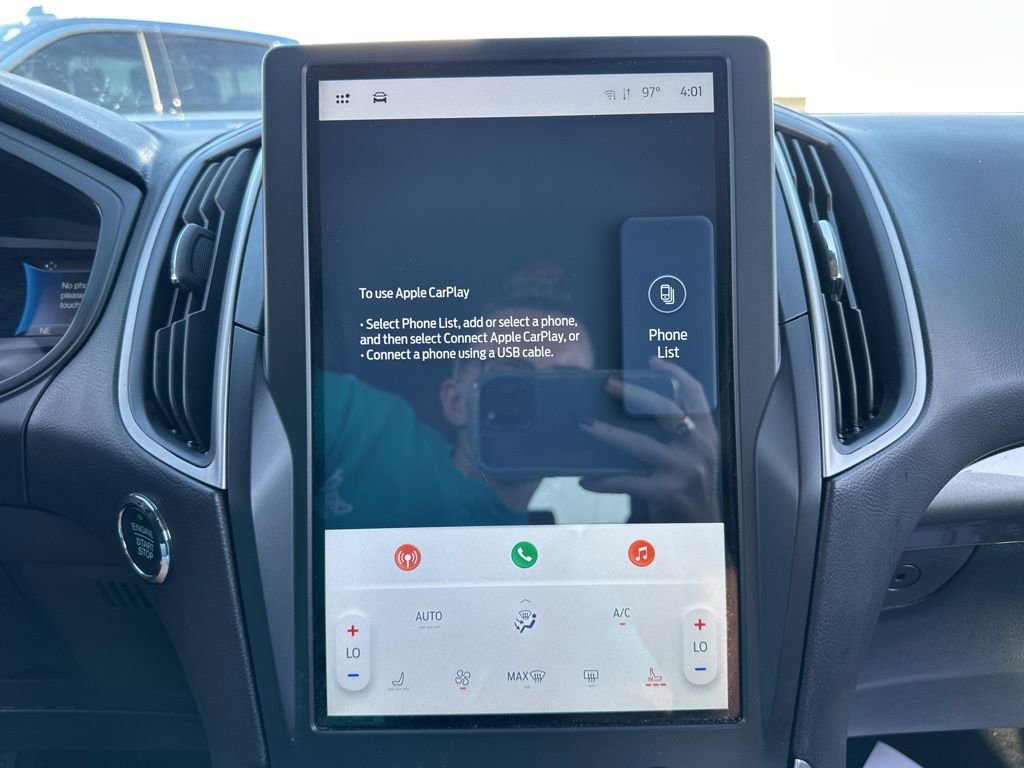 Used 2024 Ford Edge SEL image 36