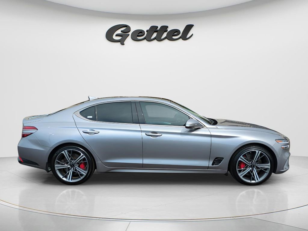 Used 2025 Genesis G70 2.5T w/ Sport Prestige Package image 3