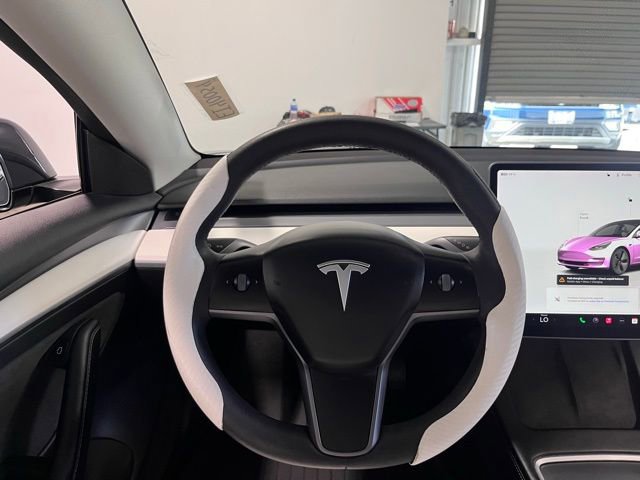 Used 2023 Tesla Model 3 Standard Range image 21