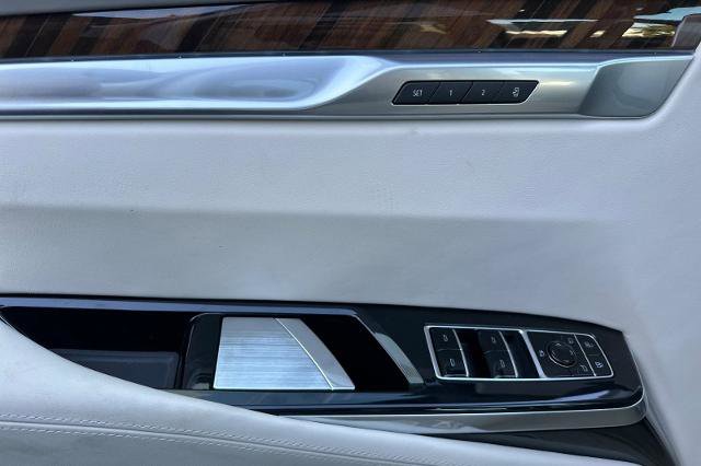 New 2026 Cadillac Escalade ESV Platinum Sport w/ LPO, ONYX Package image 10