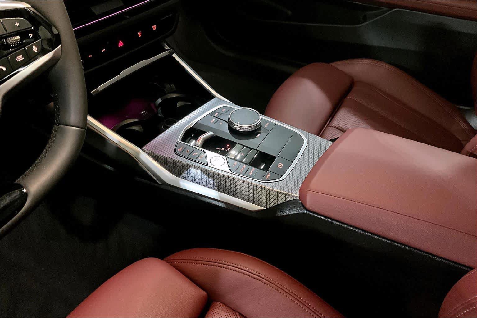 Used 2025 BMW 430i Coupe w/ Convenience Package RWD image 16