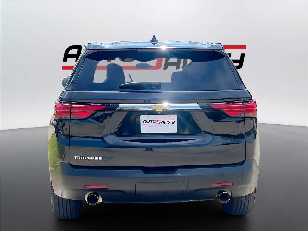 Used 2023 Chevrolet Traverse LS FWD image 5