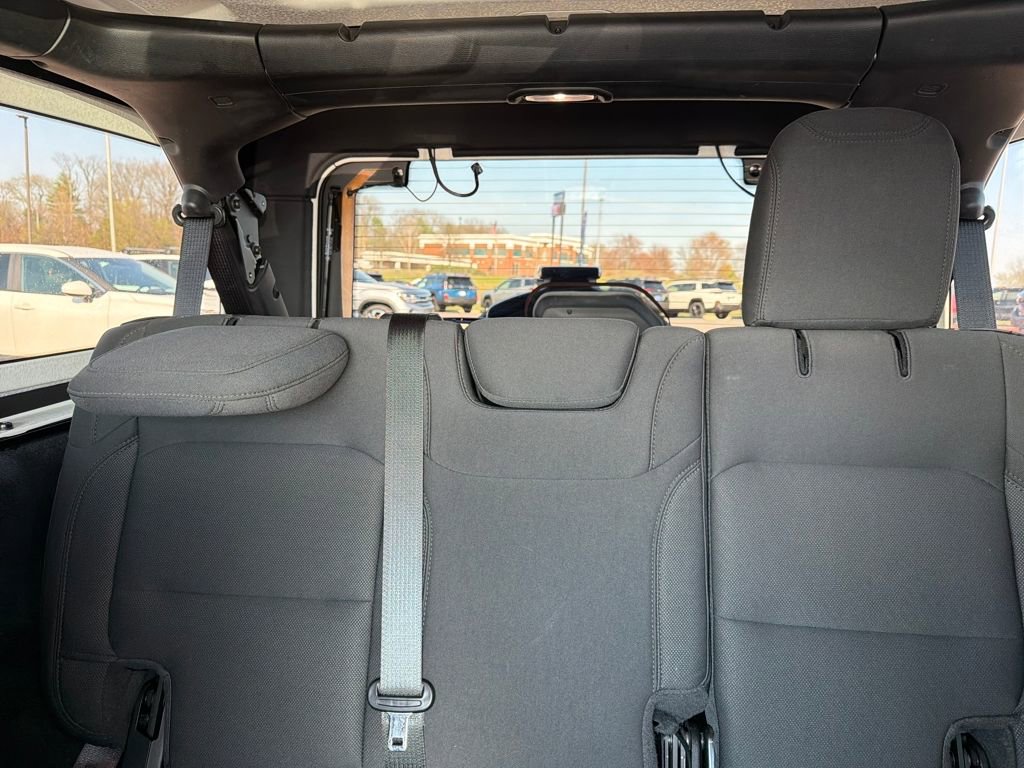 Used 2021 Jeep Wrangler Unlimited Sport image 24