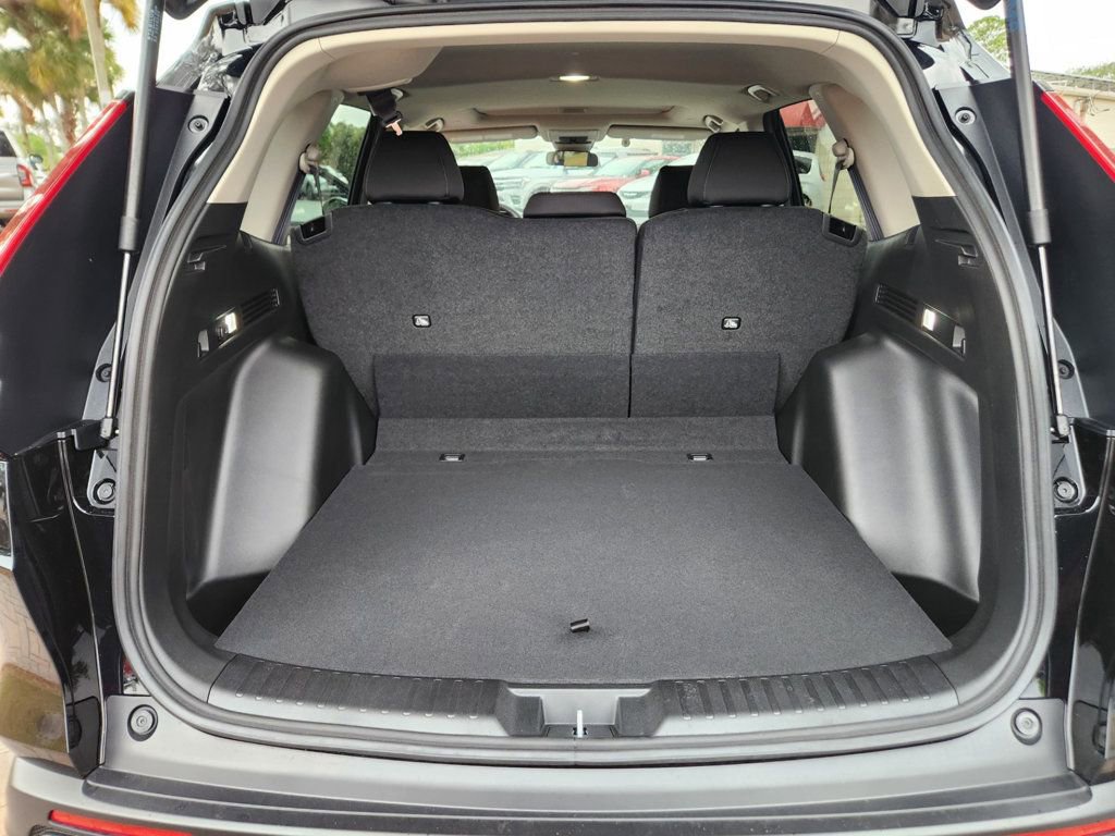 Used 2026 Honda CR-V EX image 13