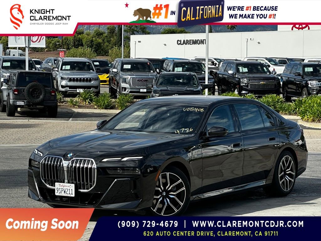 Used 2025 BMW 740i image 1