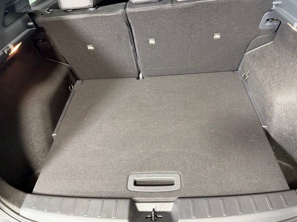 Used 2025 Nissan Kicks SR FWD image 26