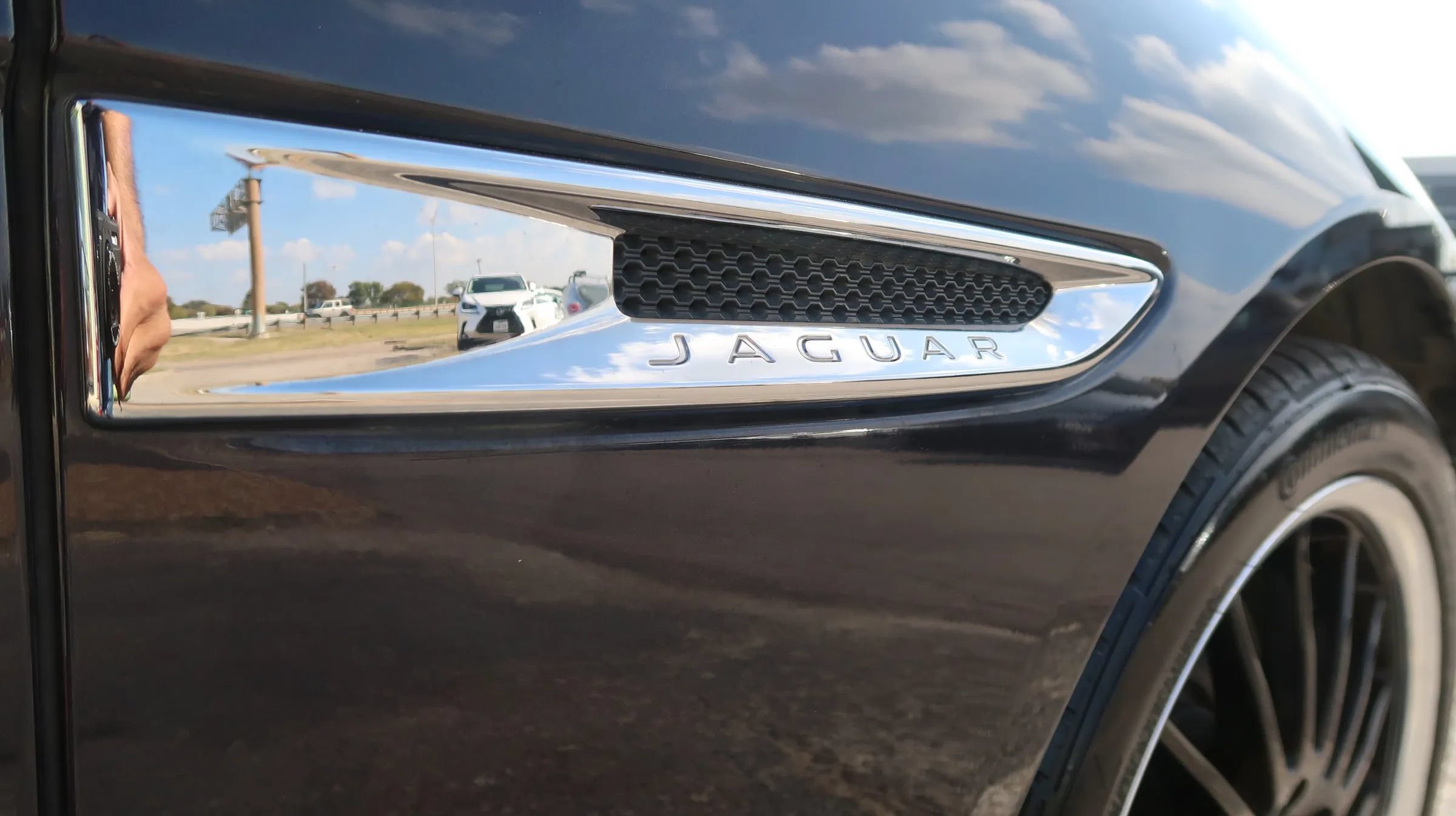 Used 2017 Jaguar XF Prestige RWD image 54