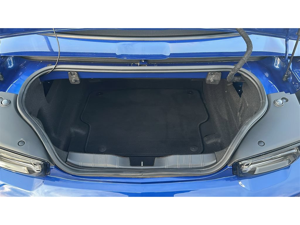 Used 2021 Chevrolet Camaro LT RWD image 13