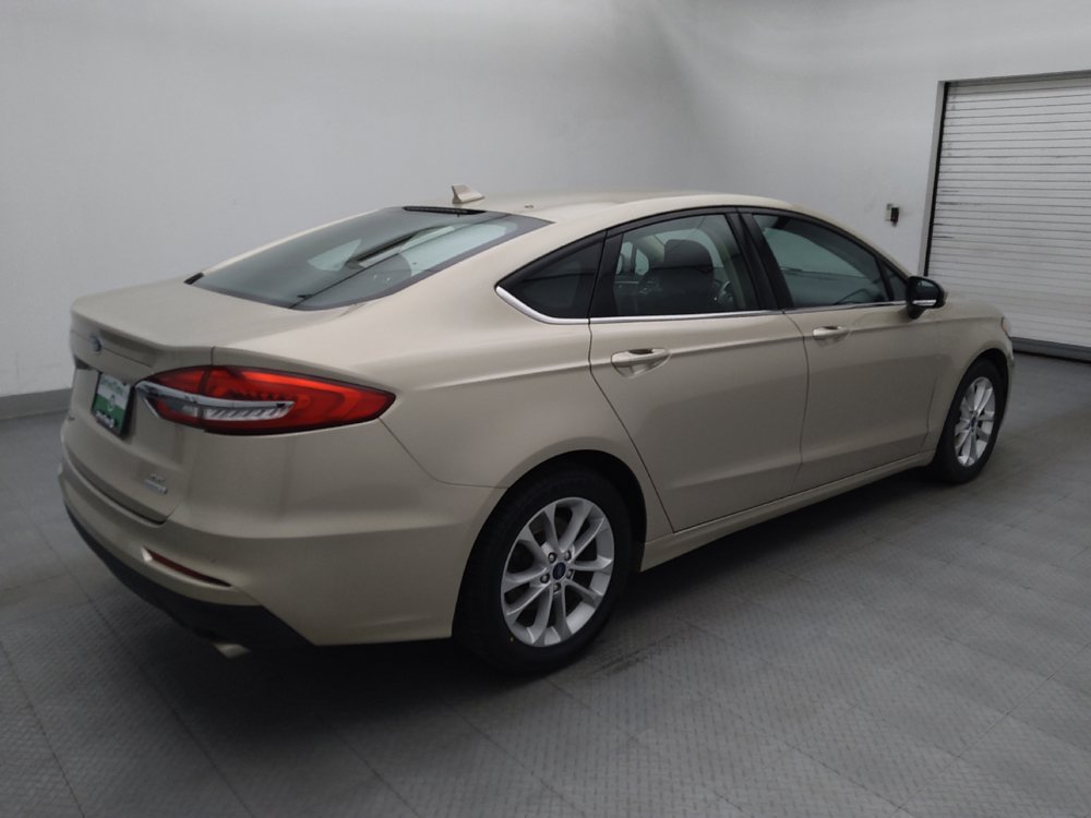 Used 2019 Ford Fusion SE FWD image 9