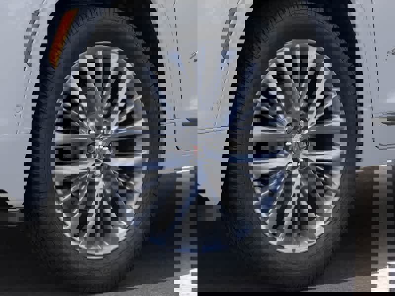 New 2026 Buick Enclave Avenir image 9
