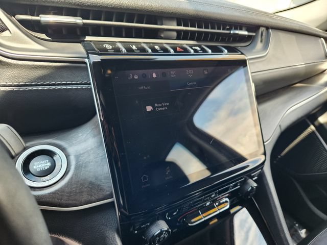 Used 2022 Jeep Grand Cherokee Limited w/ MOPAR Finishing Package AWD/4WD image 14