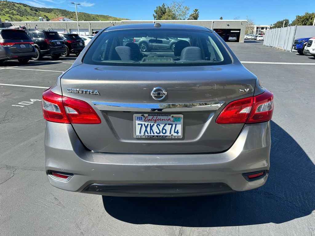 Used 2017 Nissan Sentra SV image 3