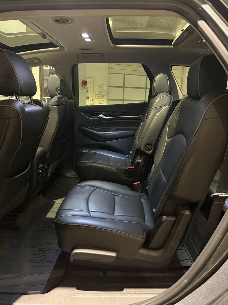 Used 2020 Buick Enclave Avenir w/ Avenir Technology Package image 9