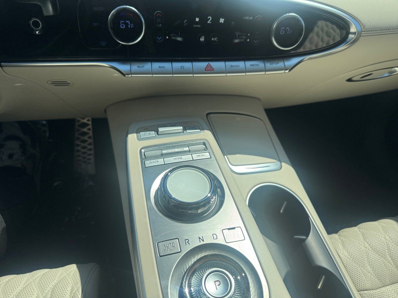 Used 2025 Genesis GV70 3.5T Sport w/ Sport Advanced Package image 25