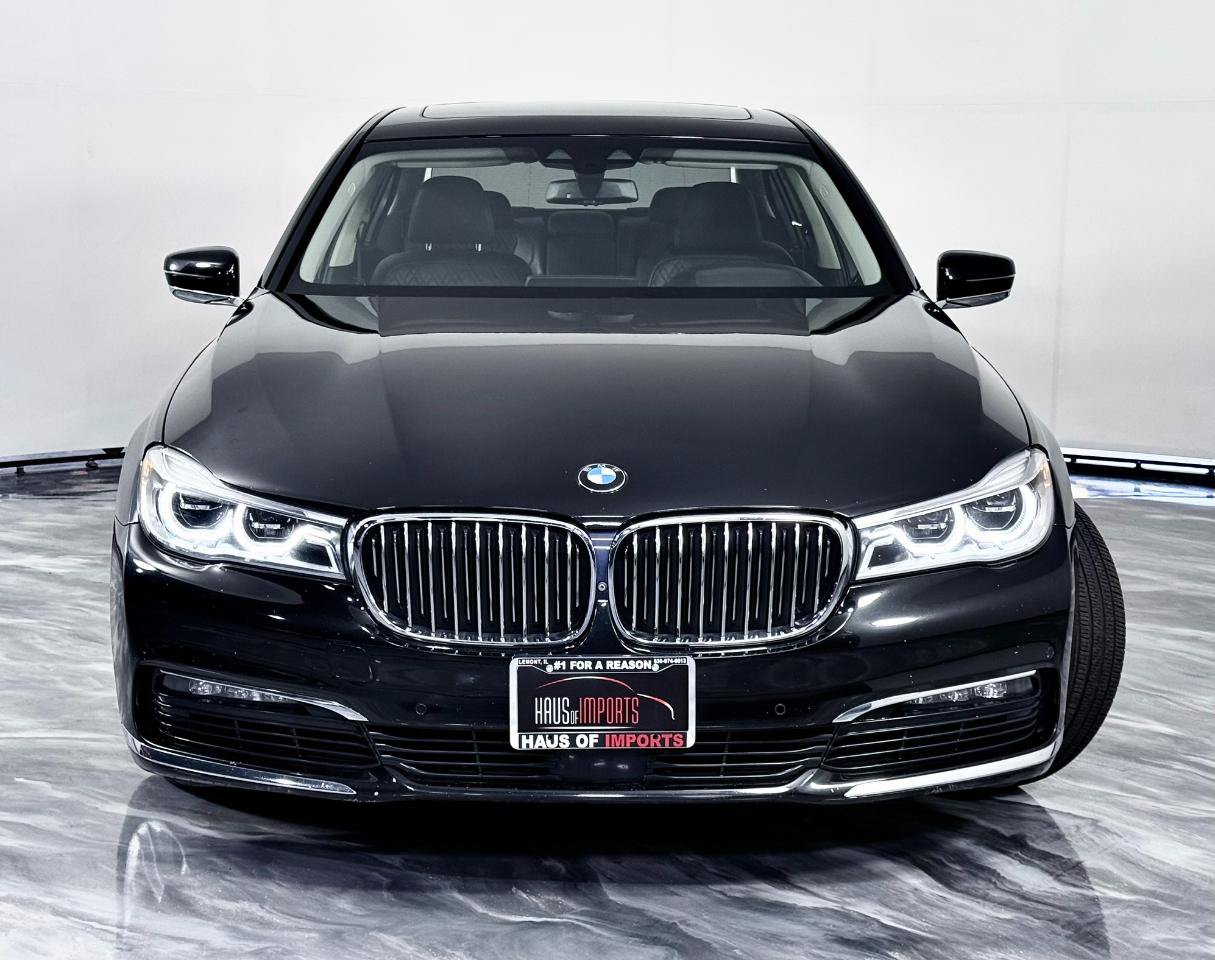 Used 2018 BMW 750i xDrive AWD/4WD image 7