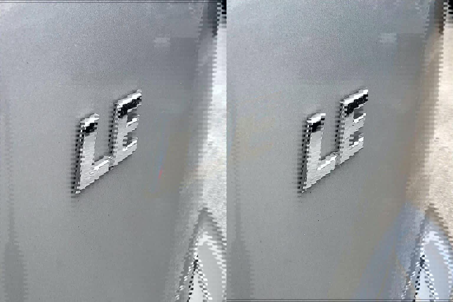 Used 2016 Toyota RAV4 LE FWD image 10