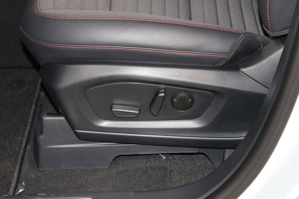 New 2026 Ford Explorer ST-Line RWD image 21