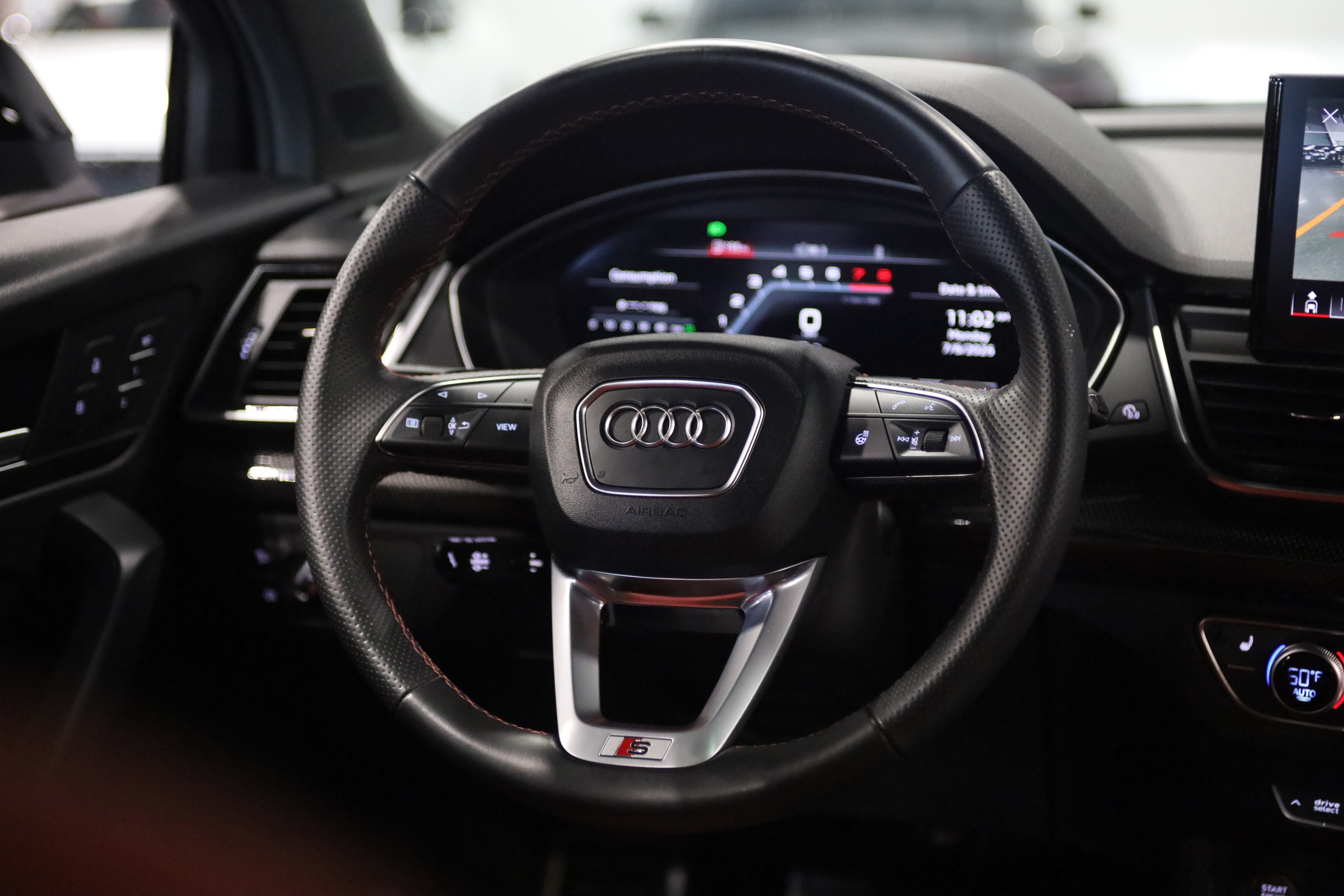 Used 2023 Audi SQ5 Premium Plus w/ Premium Plus Package AWD/4WD image 27