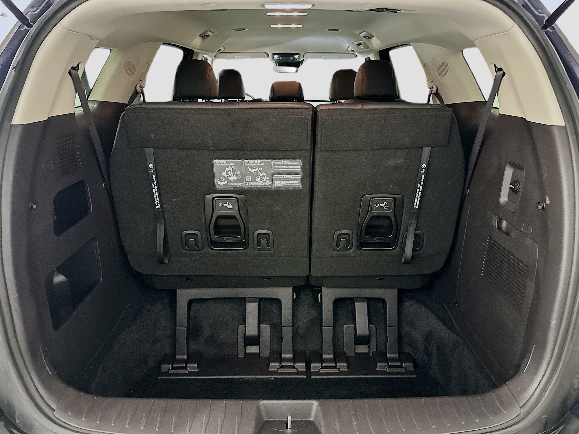 Used 2026 Kia Carnival FWD image 31