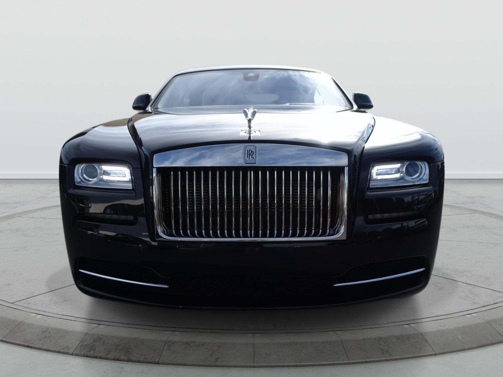 Used 2015 Rolls-Royce Wraith RWD image 8
