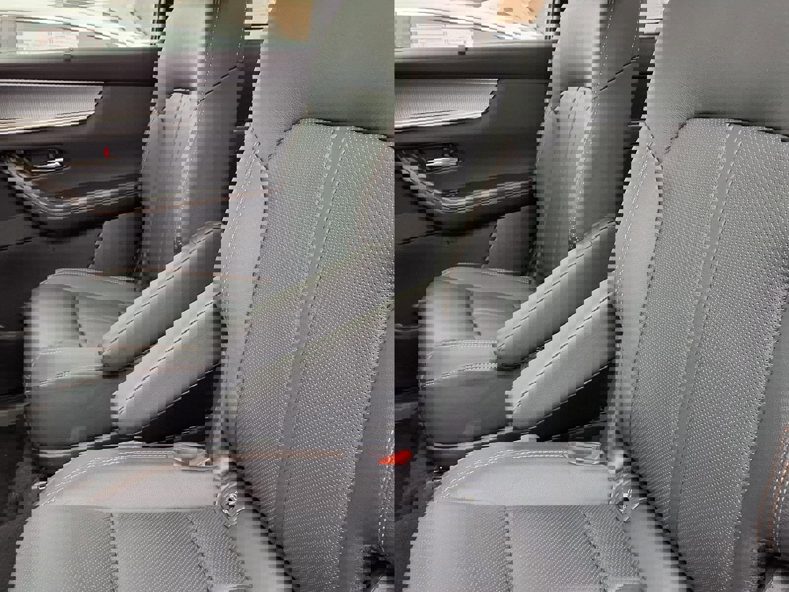 Used 2025 MAZDA CX-90 3.3 Turbo w/ Preferred Package image 7