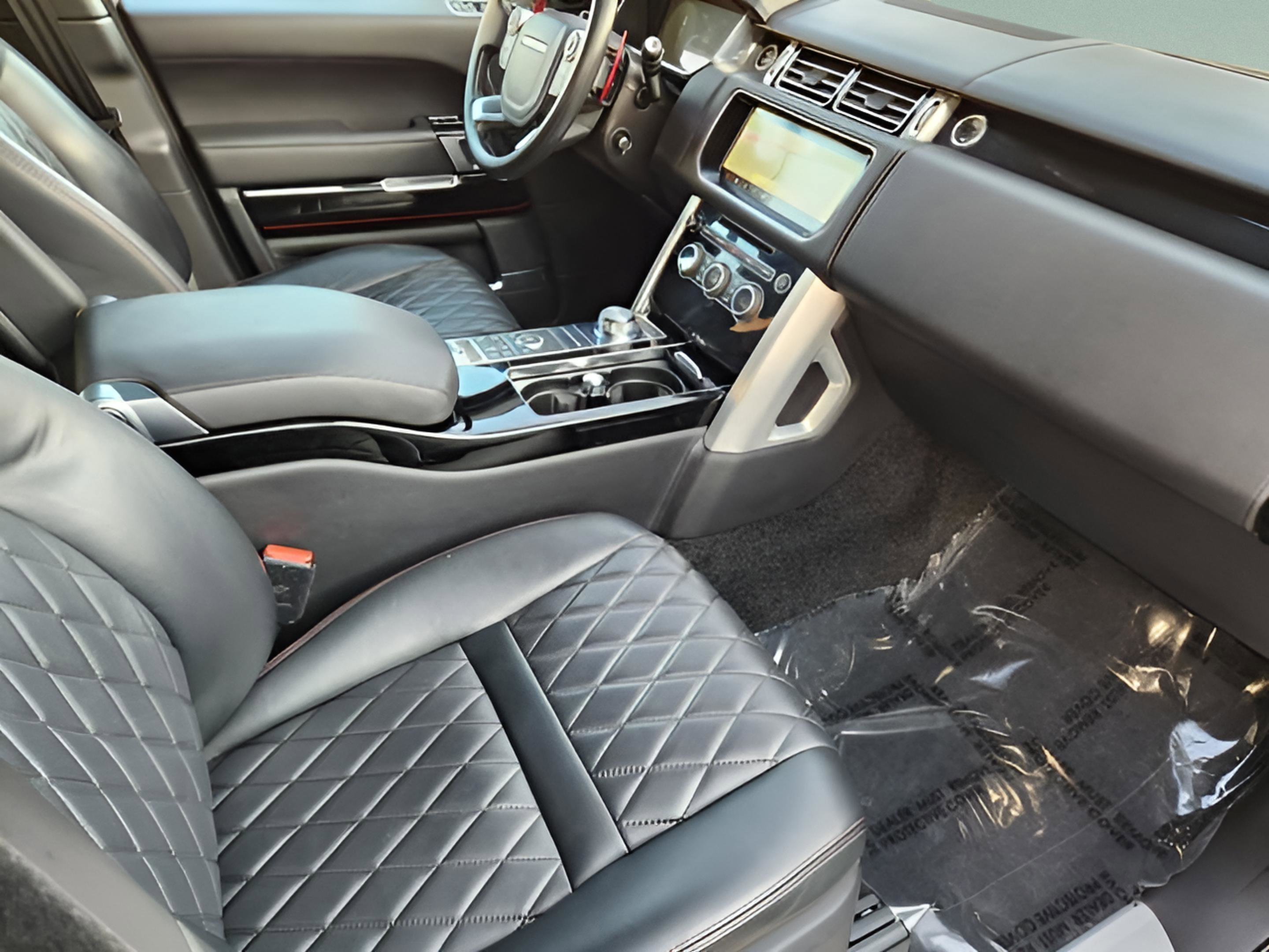 Used 2017 Land Rover Range Rover SV Autobiography Dynamic image 9