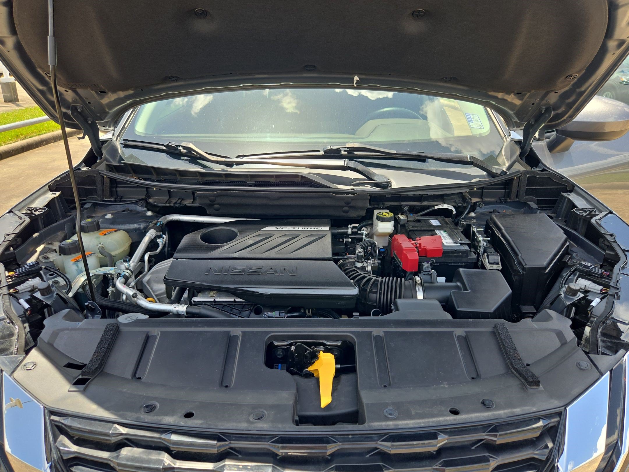 Used 2023 Nissan Rogue SV FWD image 34