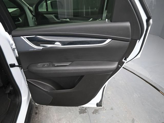 Certified 2025 Cadillac XT5 Premium Luxury image 16