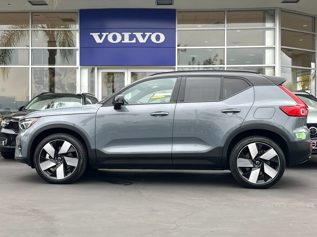 Certified 2023 Volvo XC40 Recharge Ultimate AWD/4WD image 2