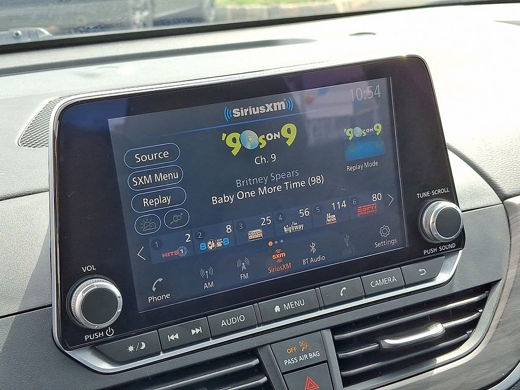 Used 2025 Nissan Altima 2.5 SV image 17