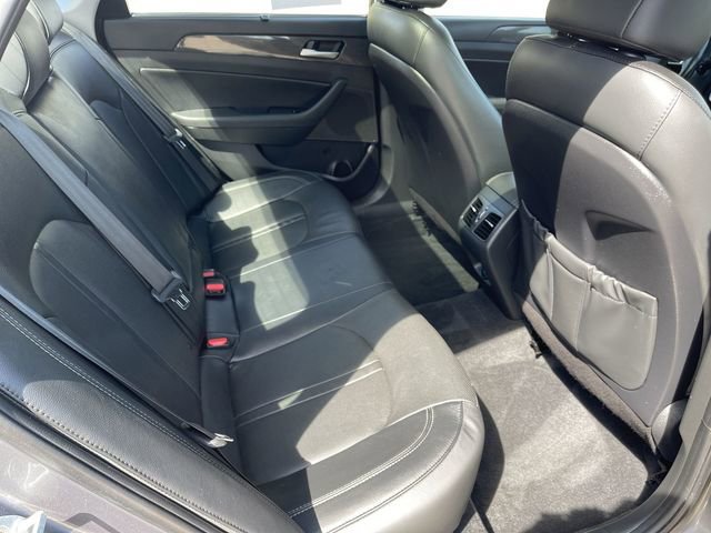 Used 2019 Hyundai Sonata Limited w/ Ultimate Package 04 FWD image 15