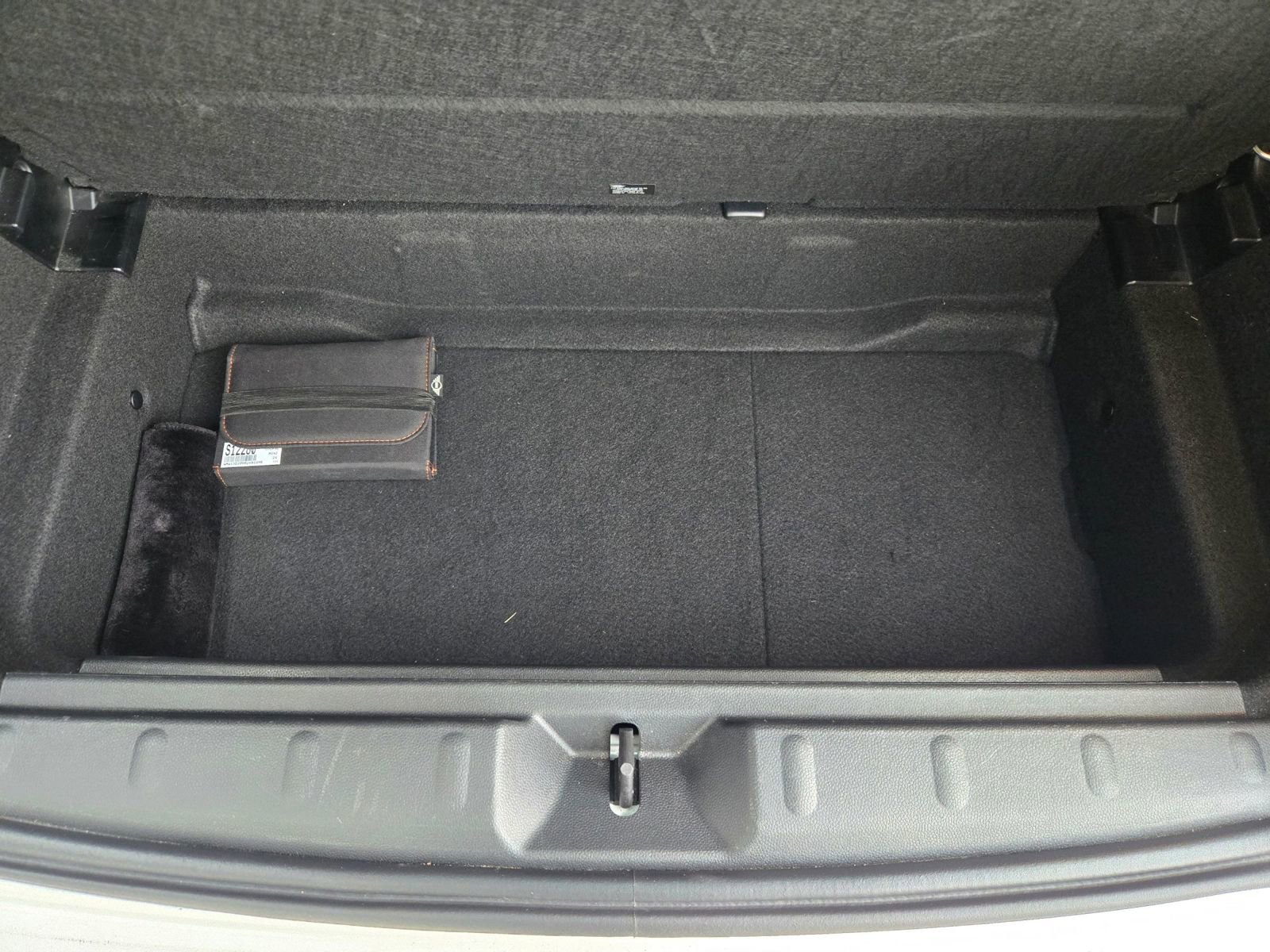 Used 2024 MINI Cooper SE image 19