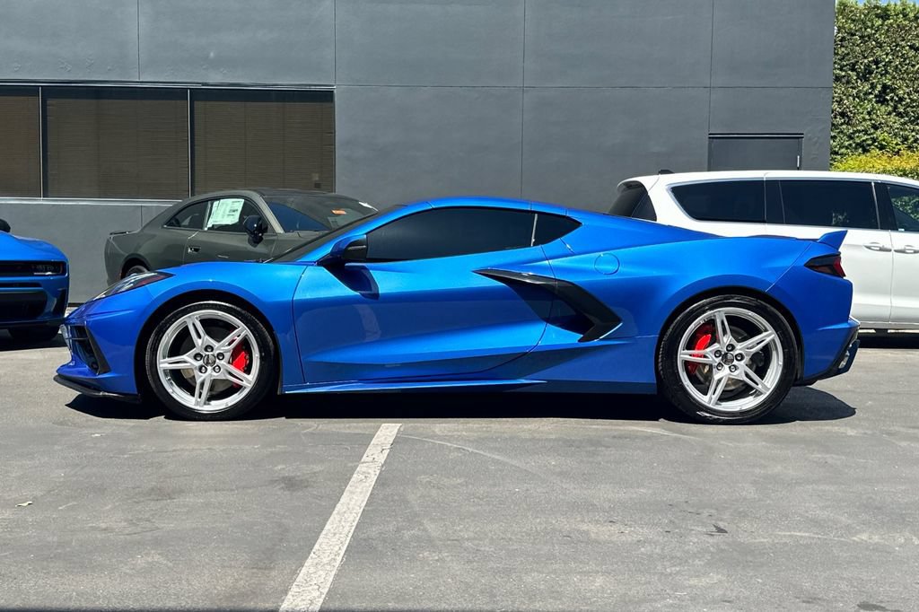 Used 2023 Chevrolet Corvette Stingray Coupe w/ Z51 Performance Package RWD image 7