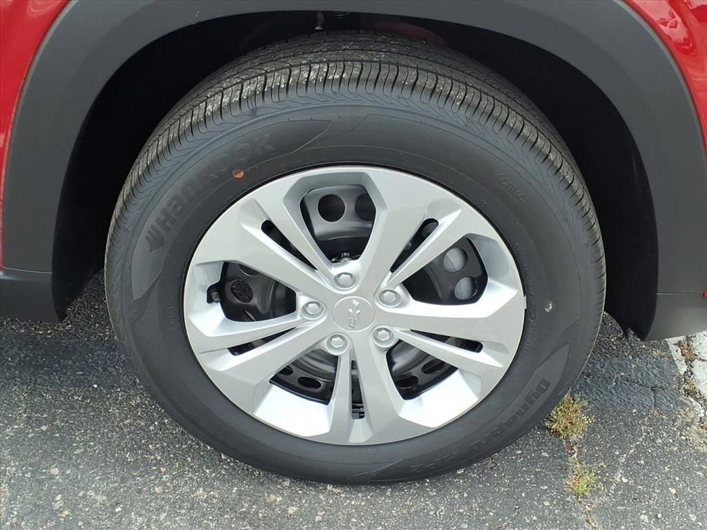 New 2026 Chevrolet Trax LS w/ Driver Confidence Package image 9