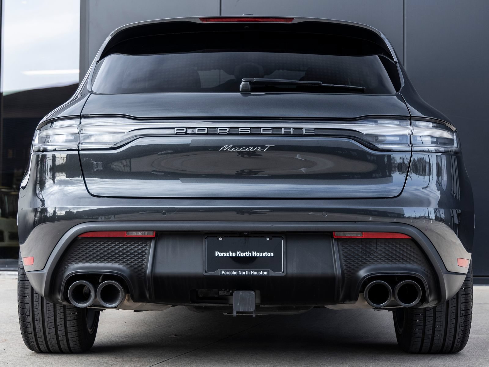 Certified 2025 Porsche Macan Turbo AWD/4WD image 10