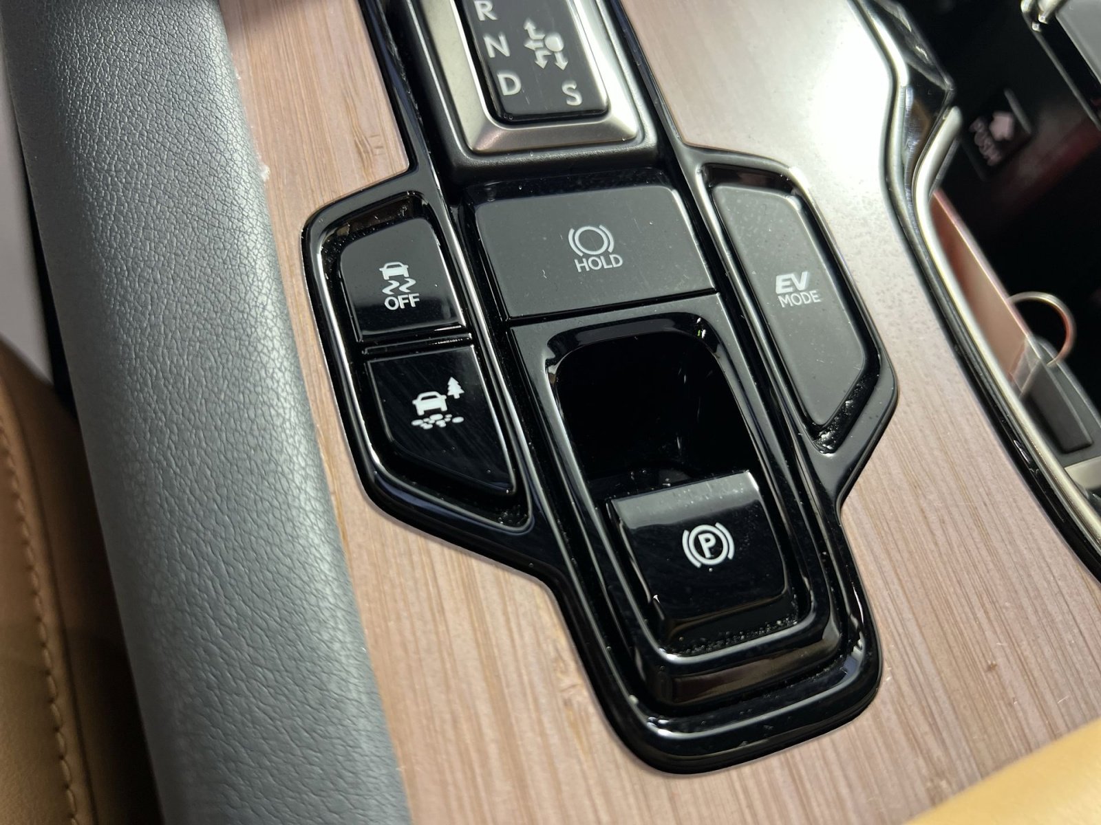 Used 2024 Lexus RX 350 w/ Convenience Package image 32