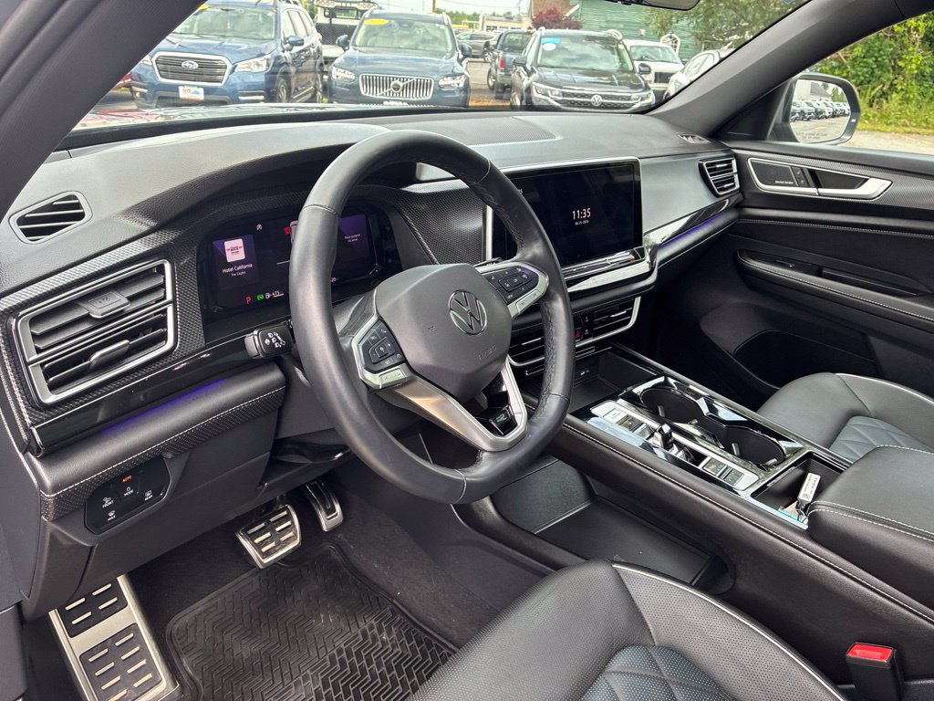 Used 2026 Volkswagen Atlas Cross Sport SEL Premium R-Line w/ MDO Package AWD/4WD image 13