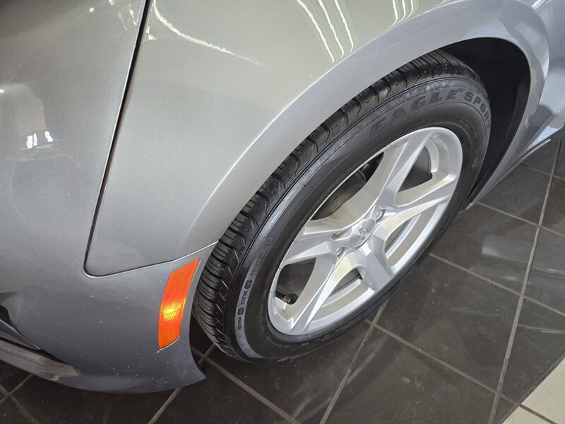 Used 2023 Chevrolet Camaro LT RWD image 31