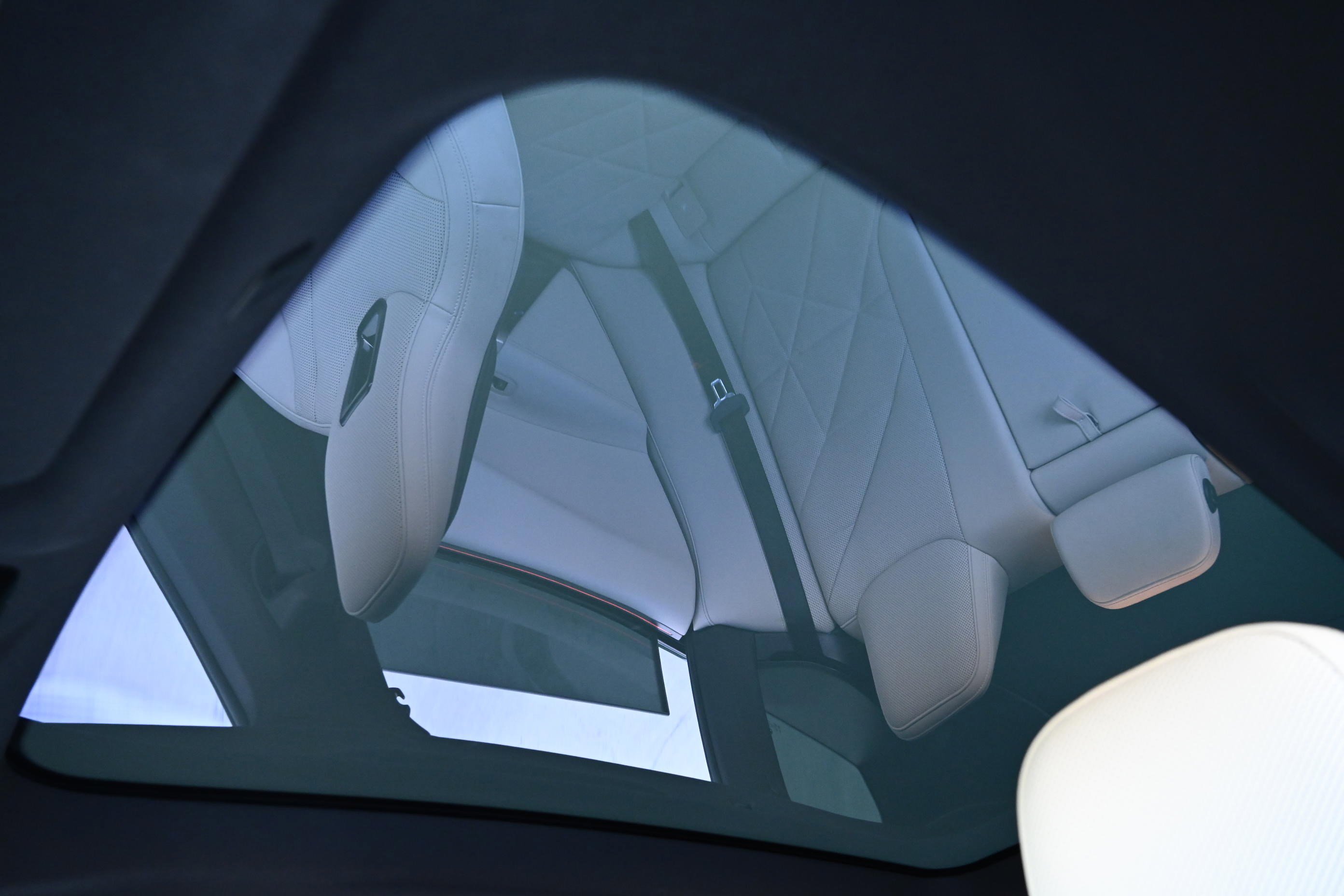 Certified 2024 BMW iX xDrive50 w/ Premium Package image 25