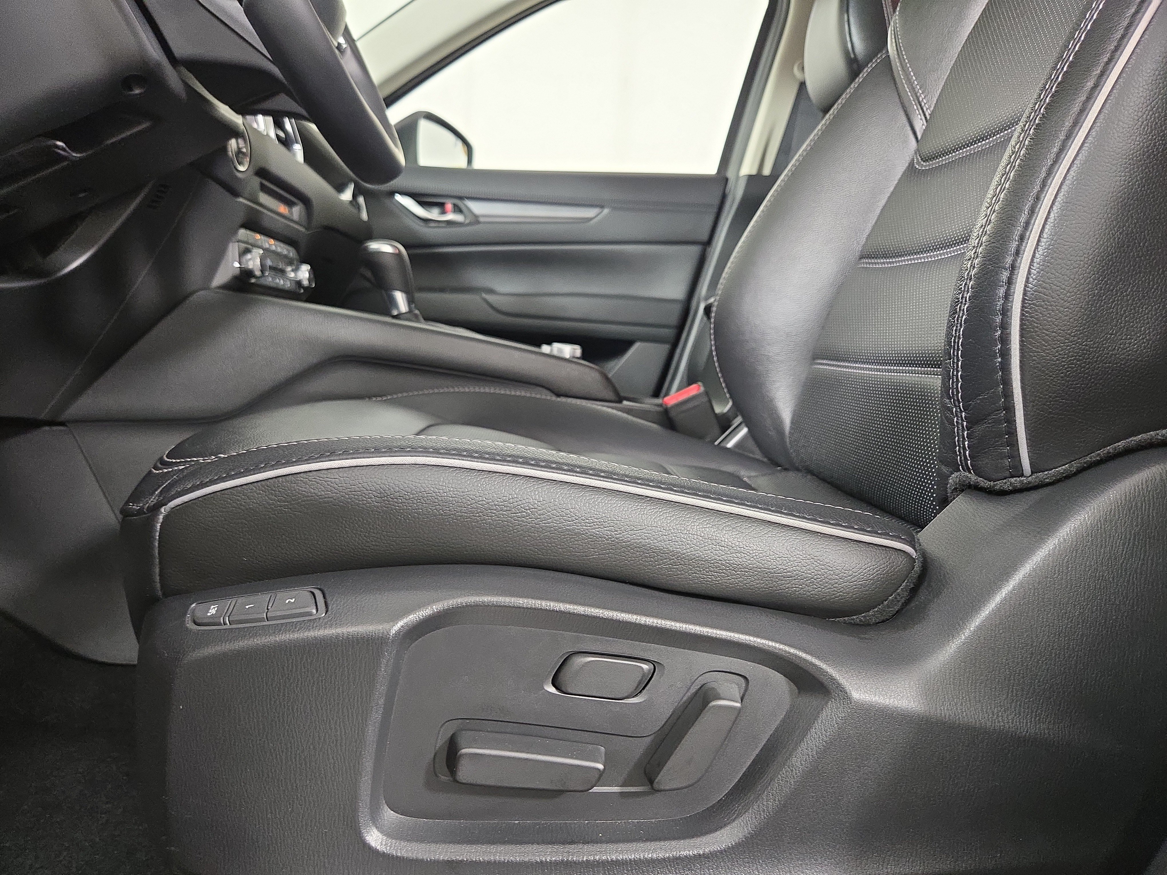 Certified 2024 MAZDA CX-5 AWD 2.5 S w/ Preferred Package image 32