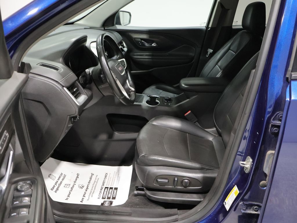 Used 2023 GMC Terrain SLT image 19