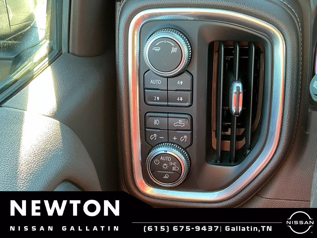 Used 2019 GMC Sierra 1500 SLT w/ SLT Premium Plus Package AWD/4WD image 7