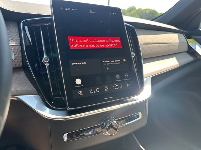 New 2026 Volvo XC90 B6 Plus w/ Protection Package Premier image 16