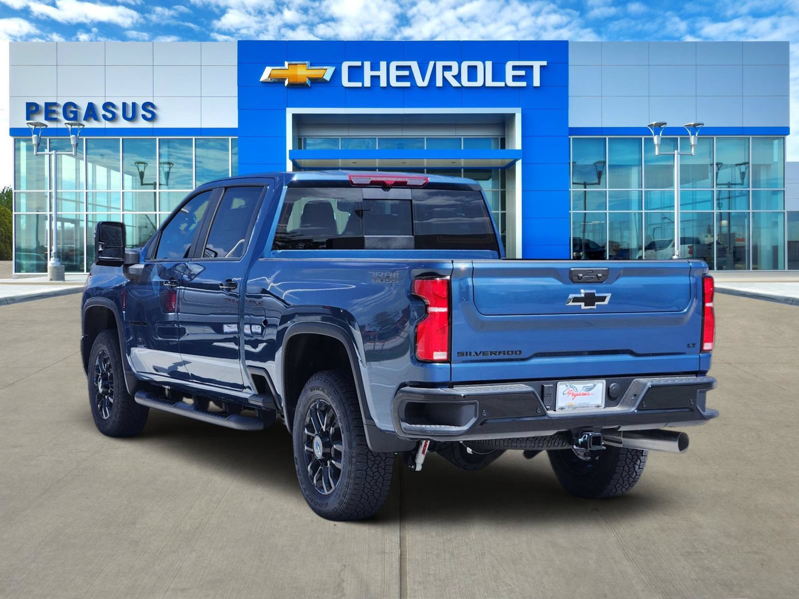 New 2026 Chevrolet Silverado 2500 LT w/ Trail Boss Package AWD/4WD image 4
