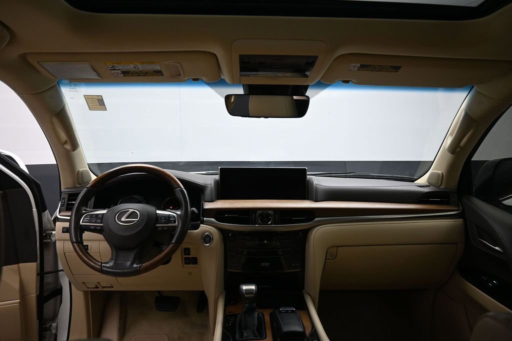 Used 2017 Lexus LX 570 4WD w/ Luxury Package image 35