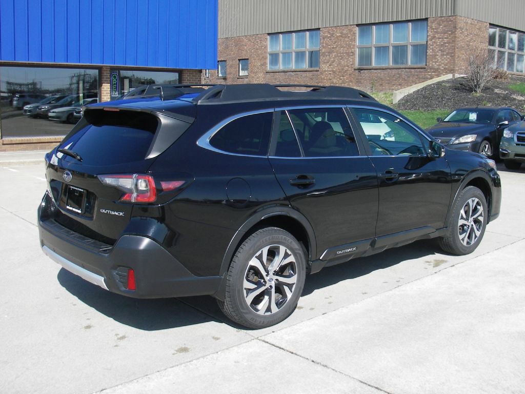 Used 2022 Subaru Outback Limited w/ Popular Package #2 AWD/4WD image 5