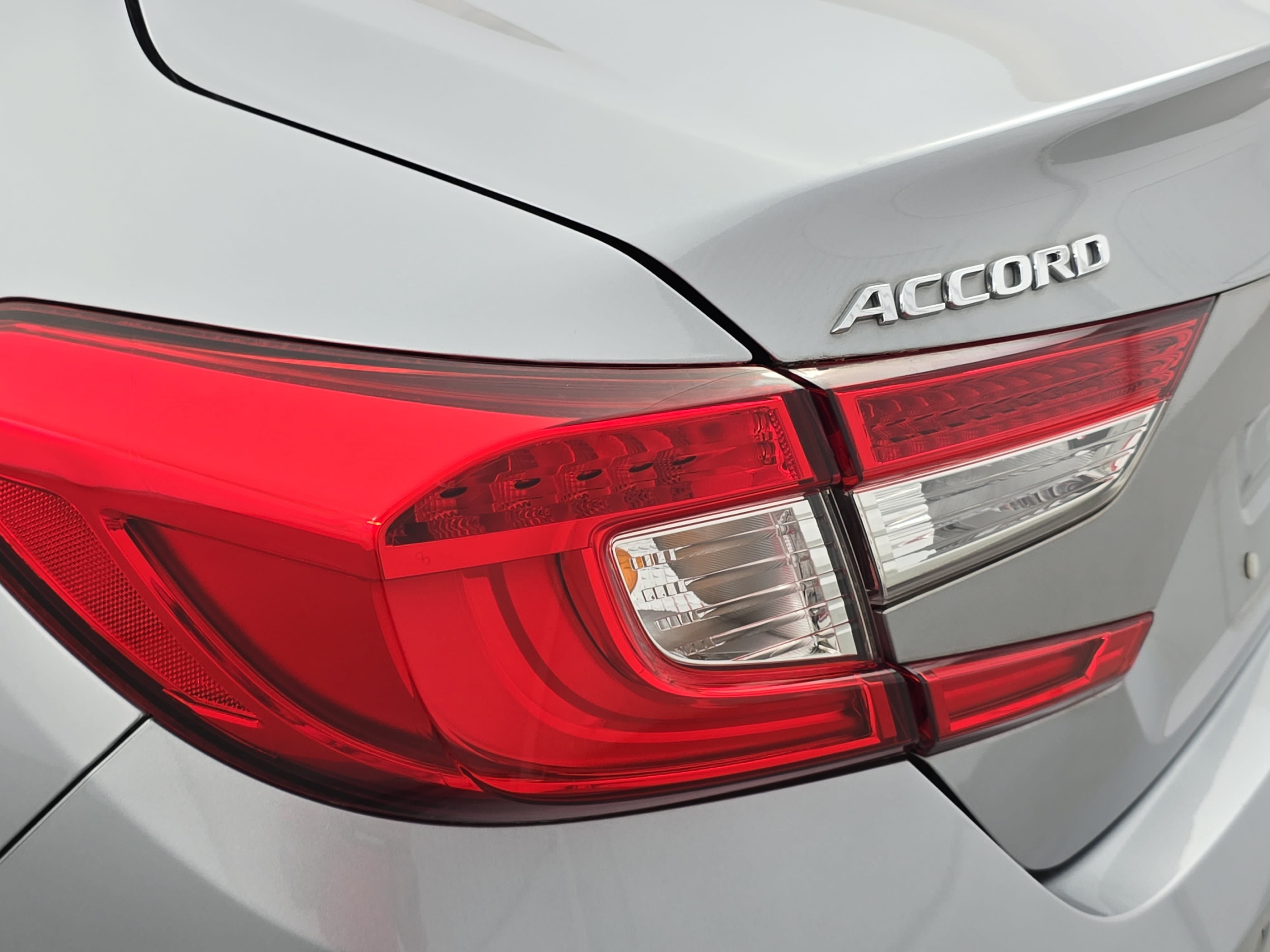 Used 2022 Honda Accord Touring image 34