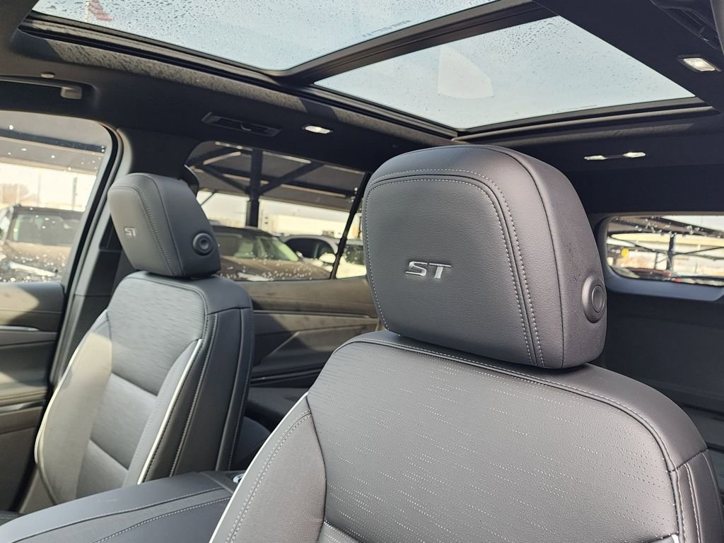 New 2026 Buick Enclave Sport Touring w/ Super Cruise Package image 17