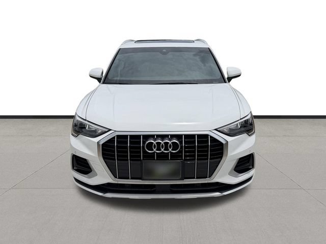 Used 2020 Audi Q3 2.0T Premium w/ Convenience Package AWD/4WD image 2