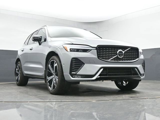 Used 2025 Volvo XC60 B5 Ultra w/ Protection Package Premier AWD/4WD image 11